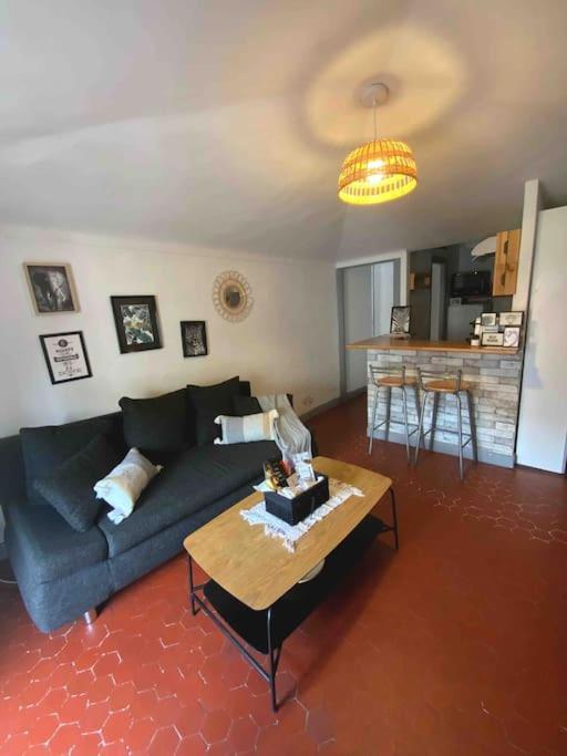 Appartement Typique Nicois En Plein Centre Ville Nizza Exterior foto