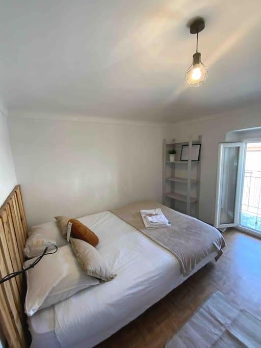 Appartement Typique Nicois En Plein Centre Ville Nizza Exterior foto